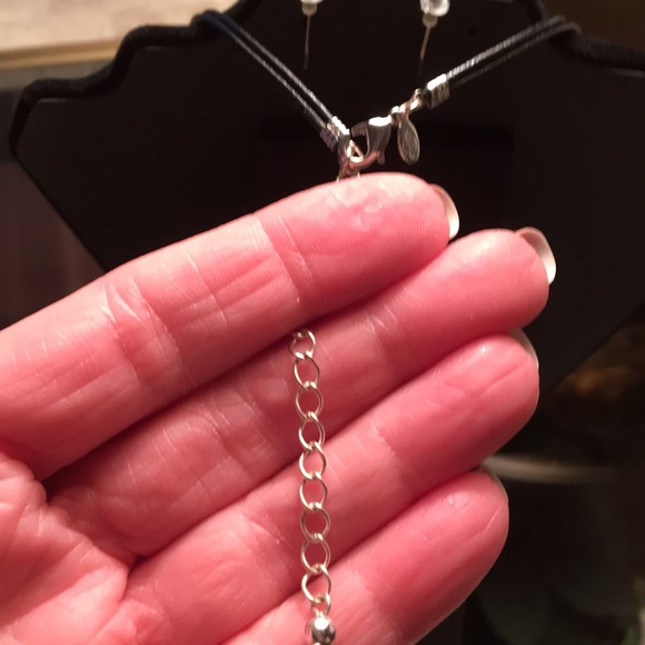 Jewelry - Picture 6 of 6